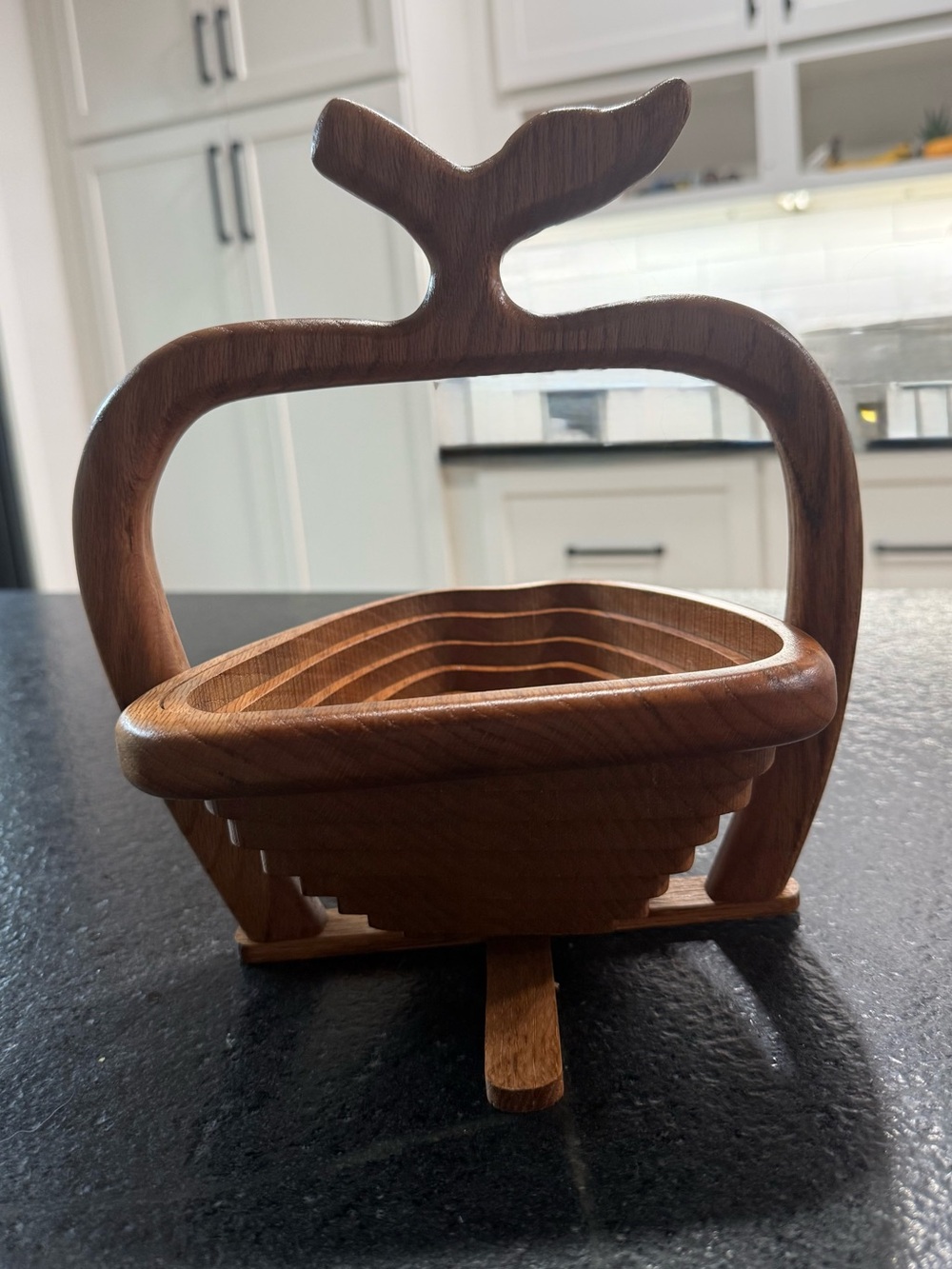 Vintage Collapsible Wood Apple Shaped Fruit Basket Bowl Collectible Rustic Decor - Picture 5 of 8